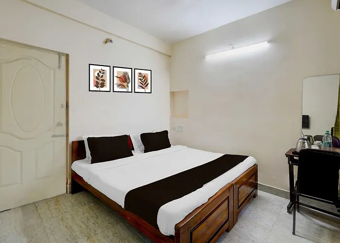Townhouse Oak Pallikarani Near Balaji Dental College
