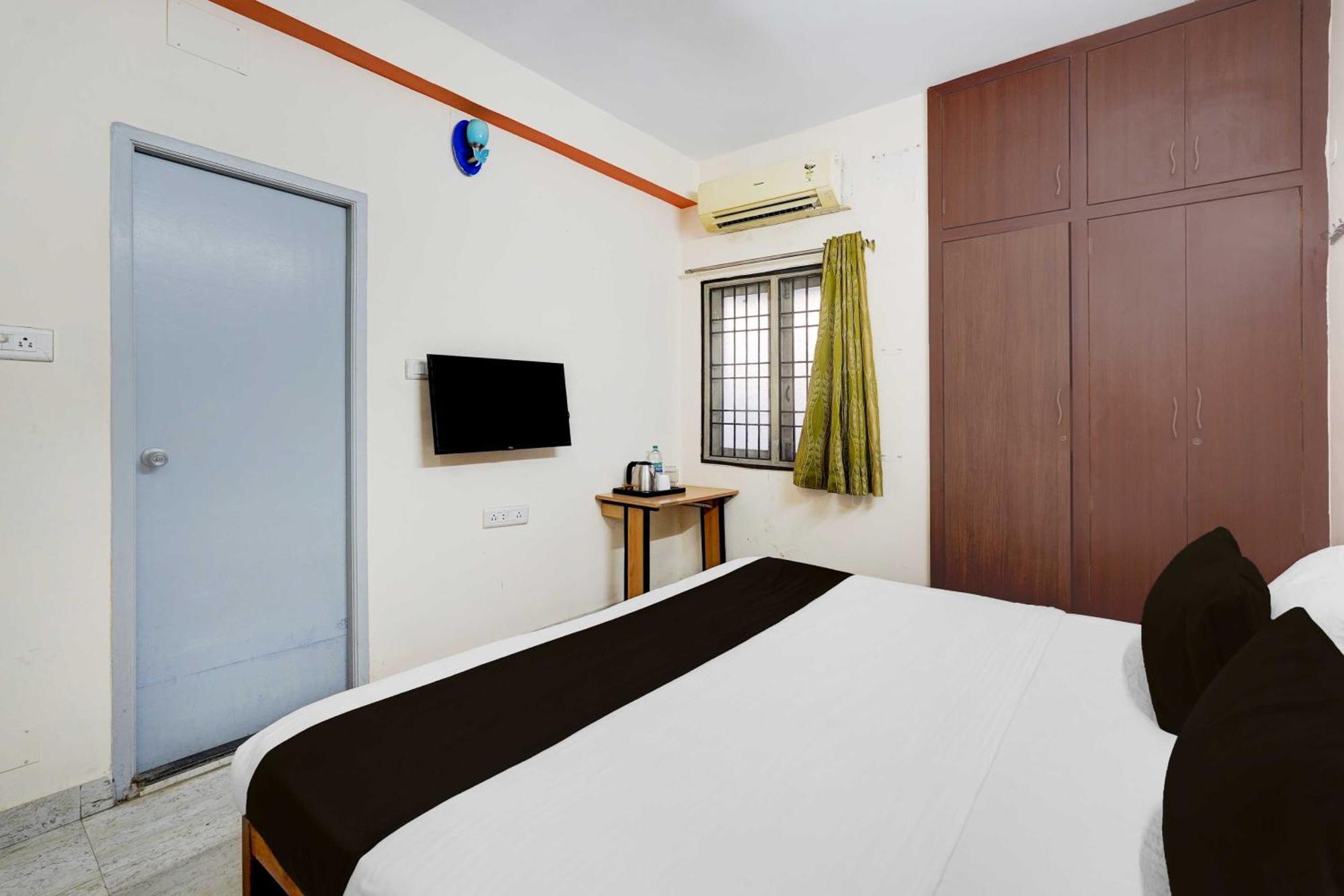 Townhouse Oak Pallikarani Near Balaji Dental College Hotel Chennai