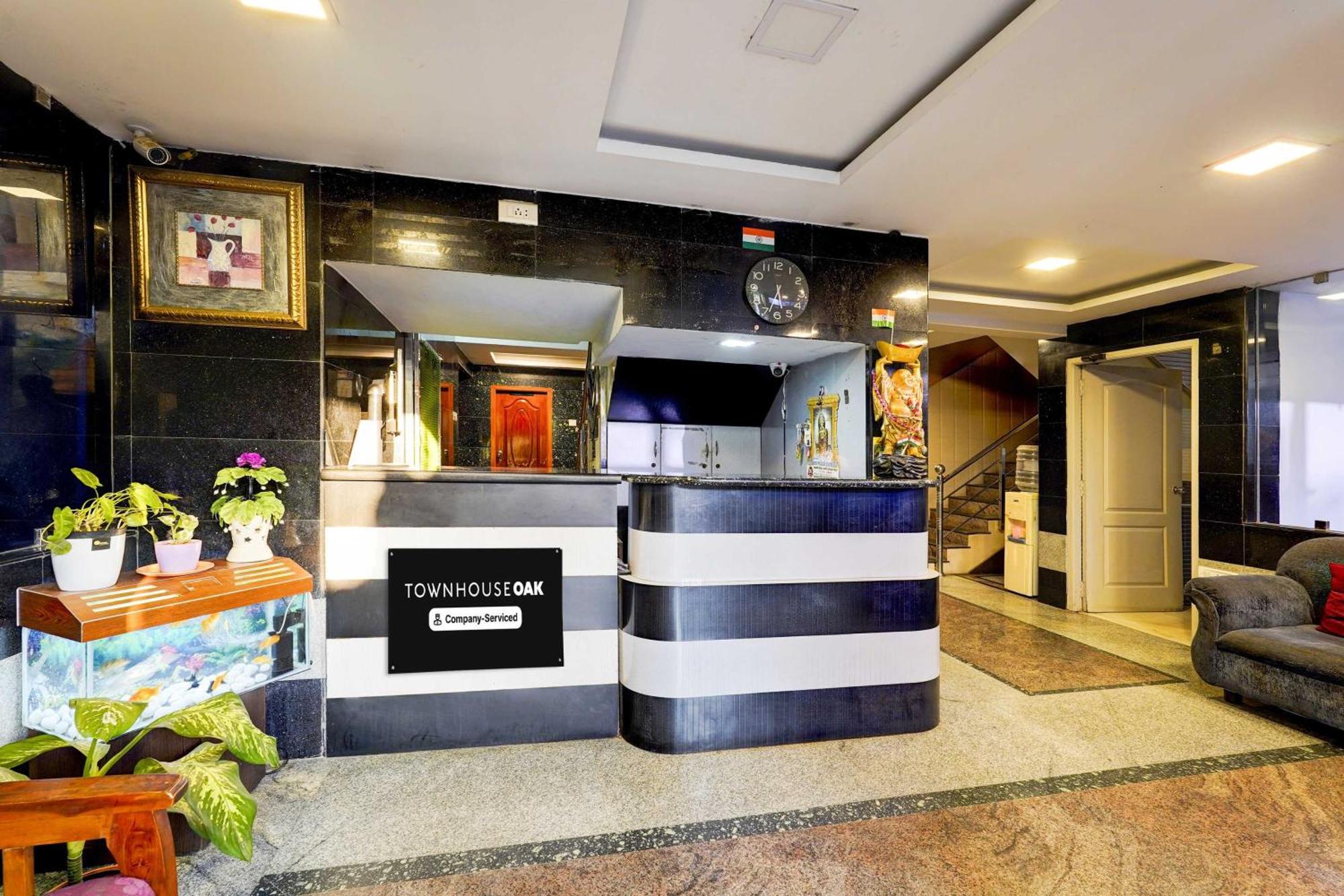 Hotel Townhouse Oak Pallikarani Near Balaji Dental College Chennai